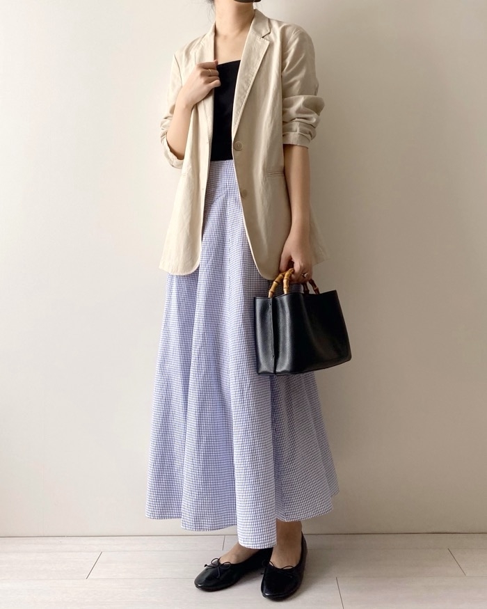 無印良品のおすすめスカート「婦人 涼感ブロードフレアスカート」