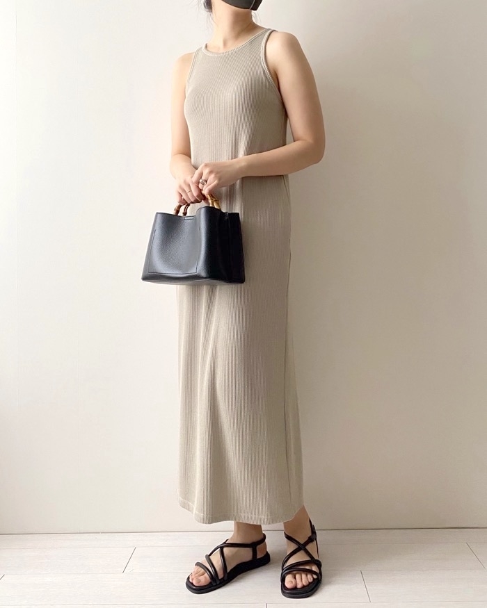 GUのおすすめファッション「ブラフィールリブアメリカンスリーブワンピース+E」