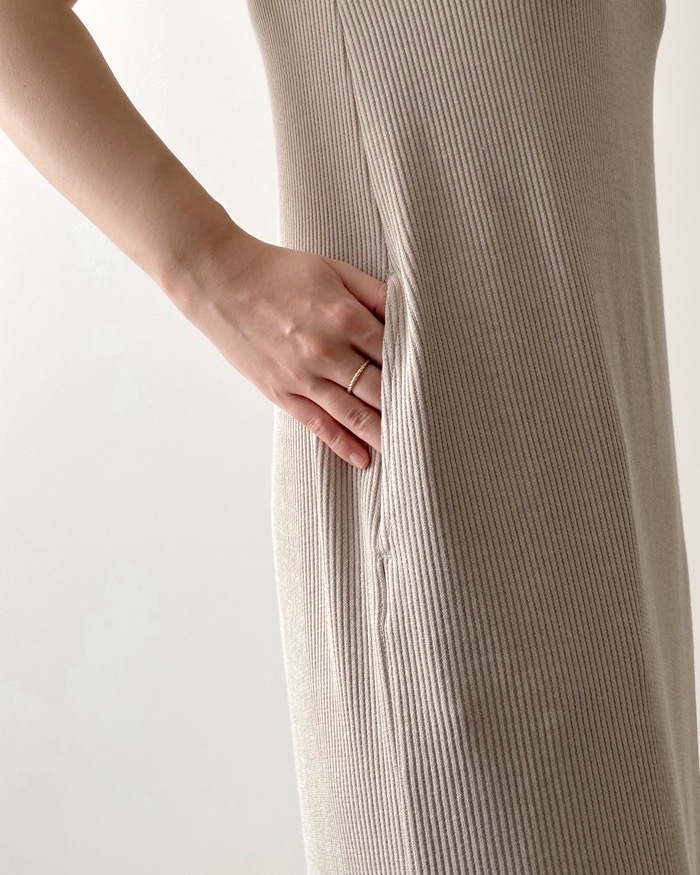 GUのおすすめファッション「ブラフィールリブアメリカンスリーブワンピース+E」