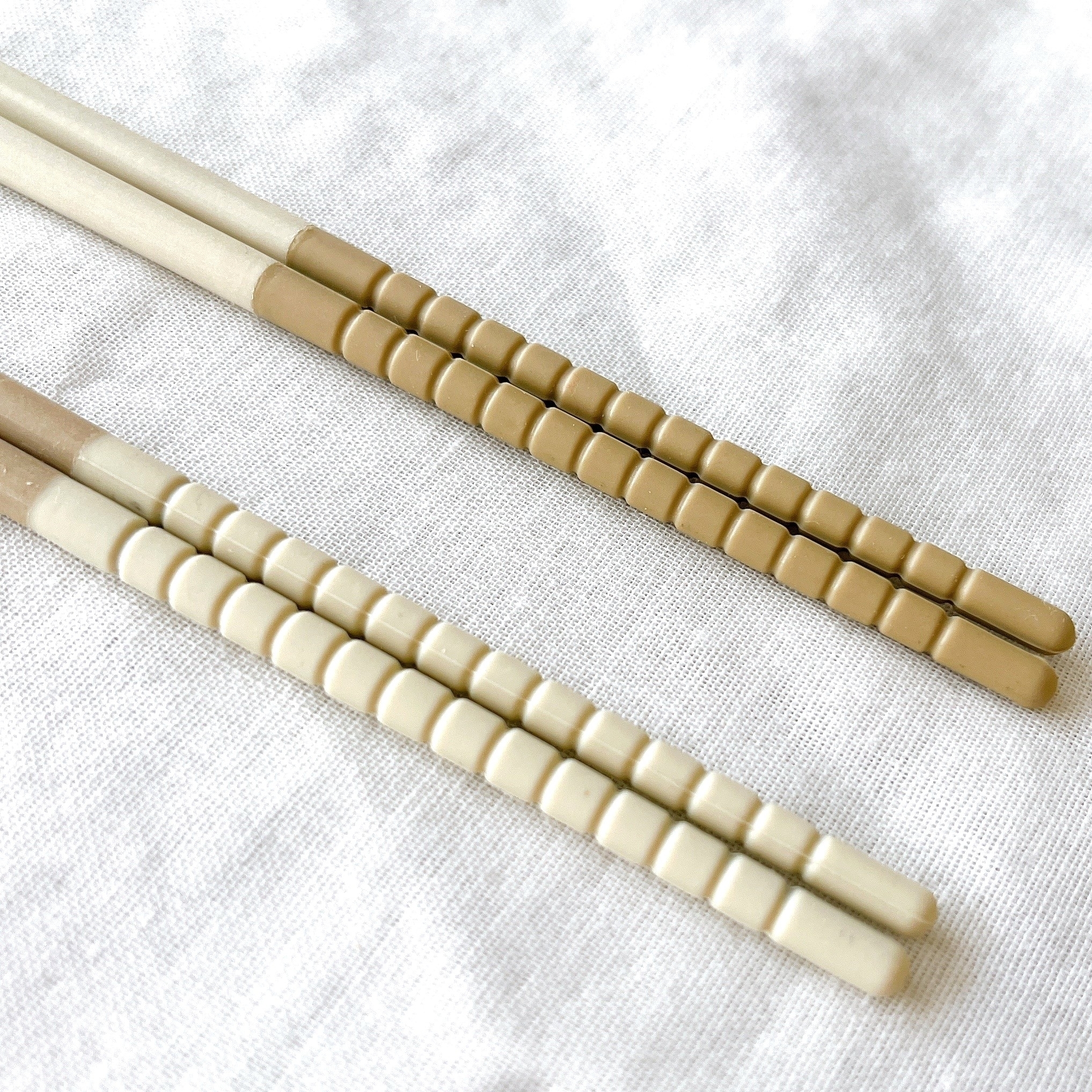 3COINS(スリーコインズ)のおすすめの便利グッズ「【KITINTO】シリコーン菜箸2膳セット」