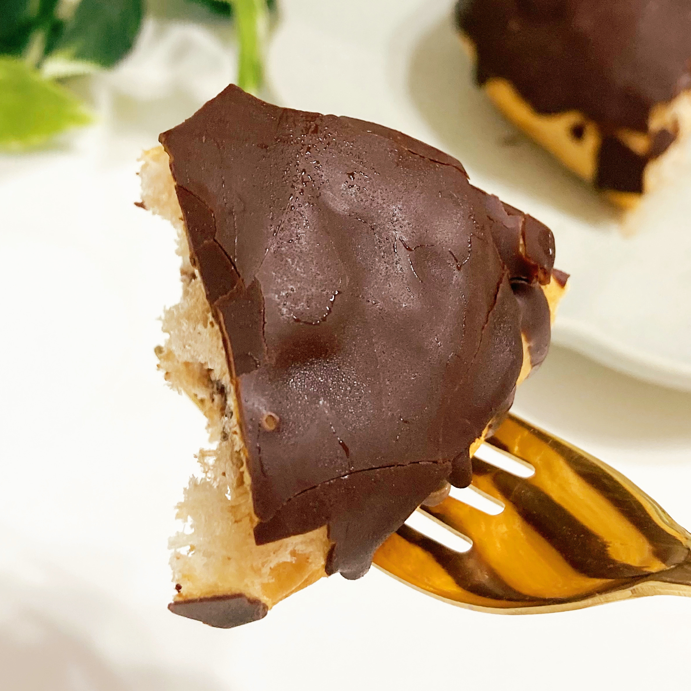 FamilyMart（ファミリーマート）のおすすめスイーツパン「チョコまみれみたいなパン」