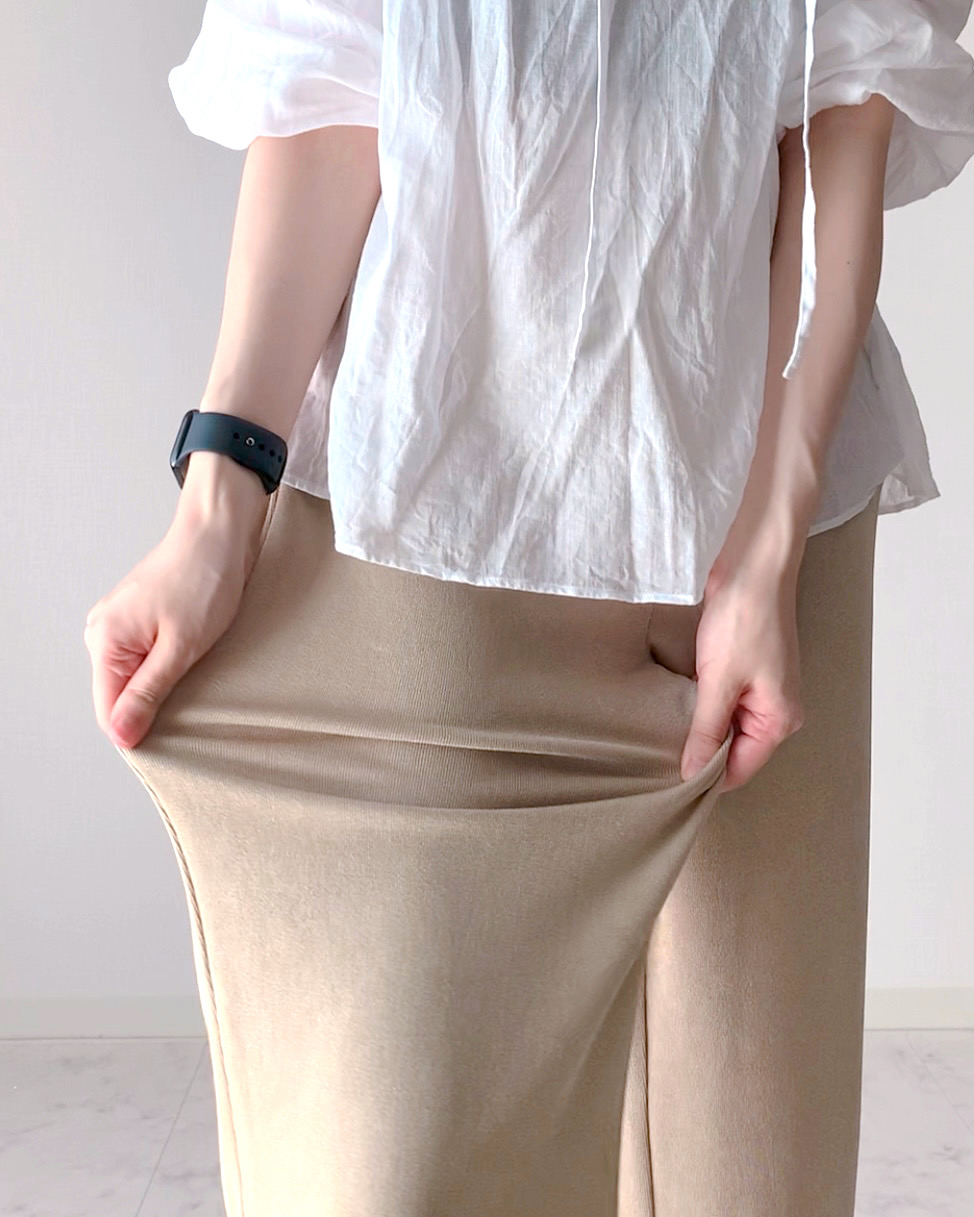しまむらのおすすめファッションアイテム「リブイージーストレートパンツ」