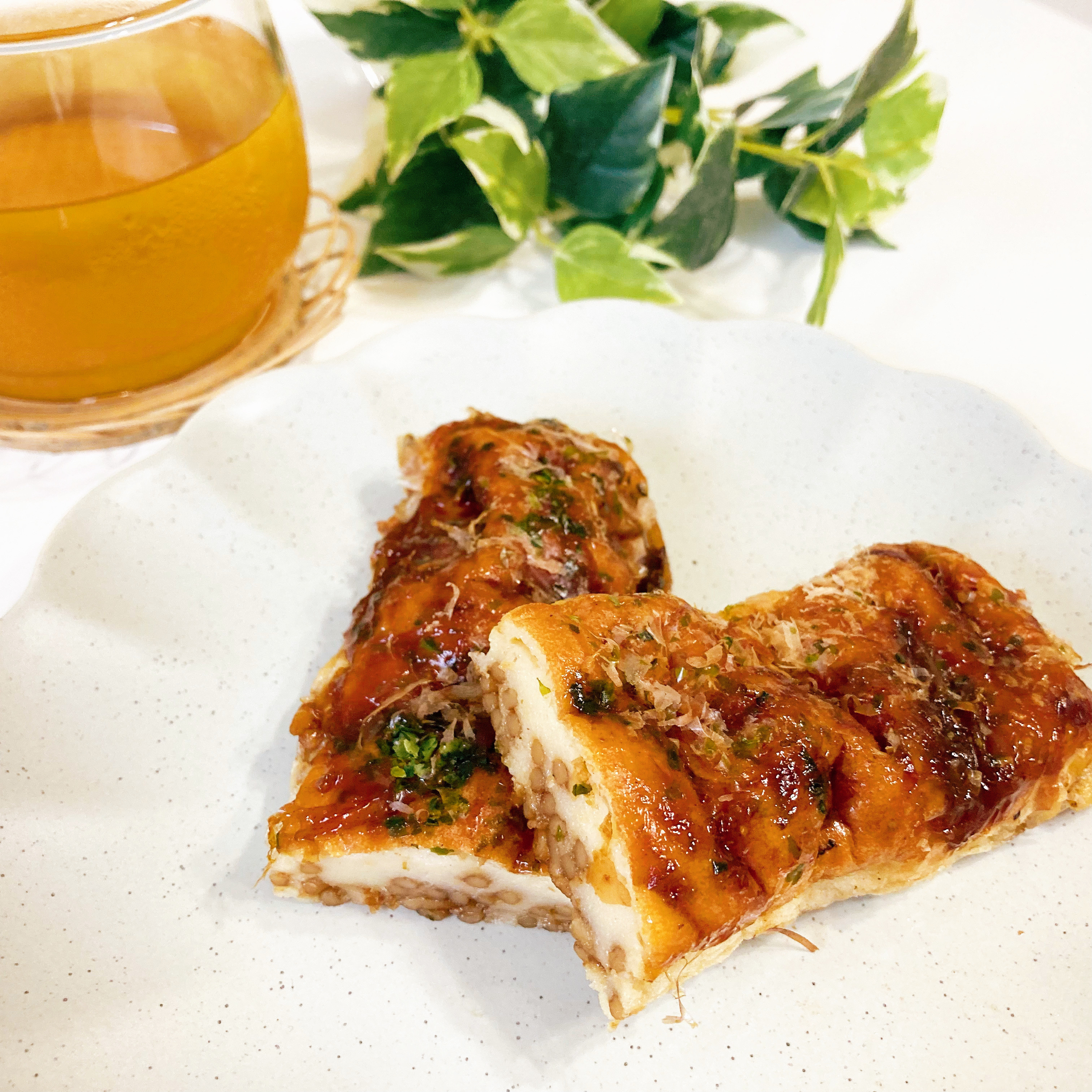 FamilyMart（ファミリーマート）のおすすめパン「もっちり食感のお好み焼きスティック」