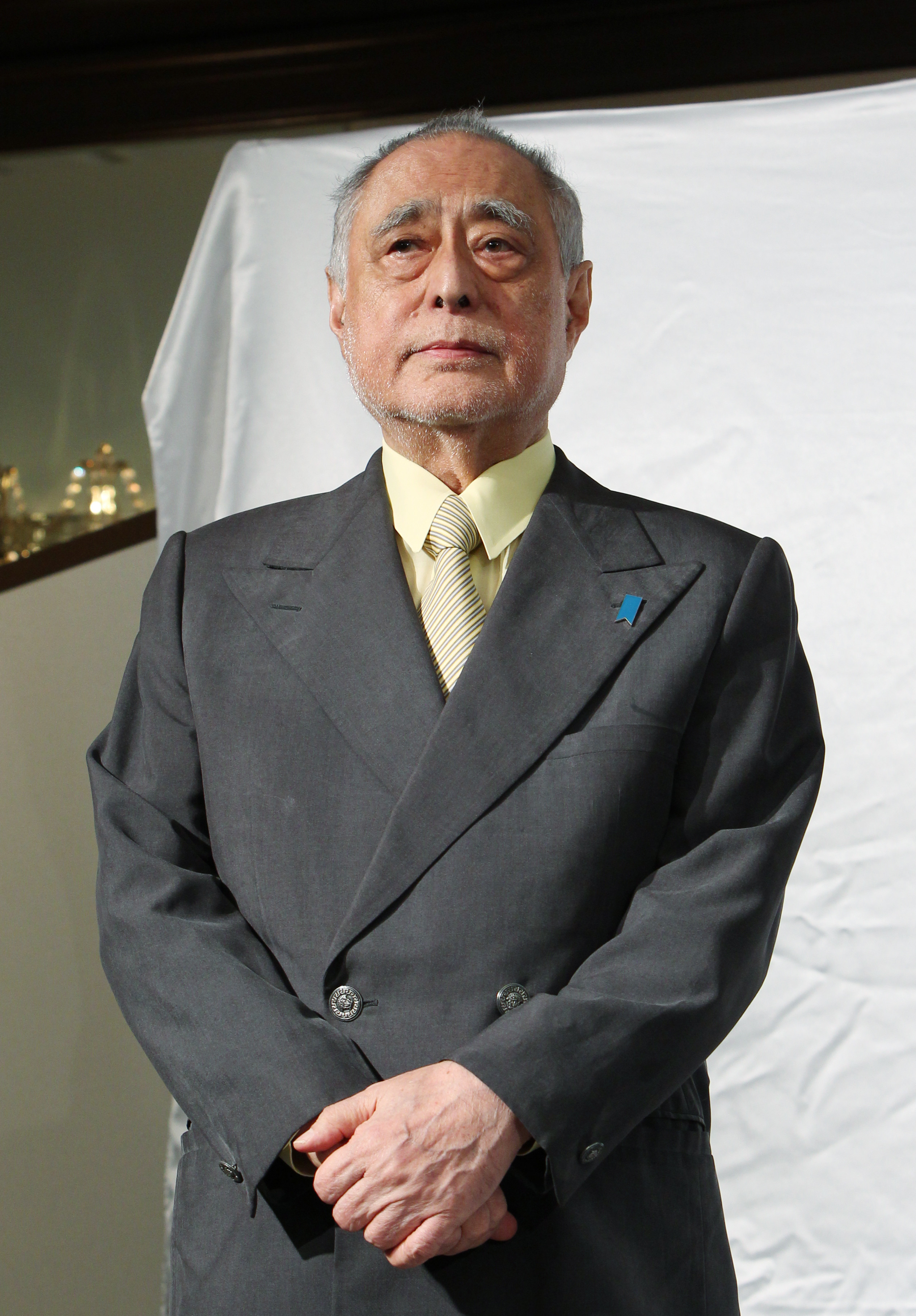 津川雅彦