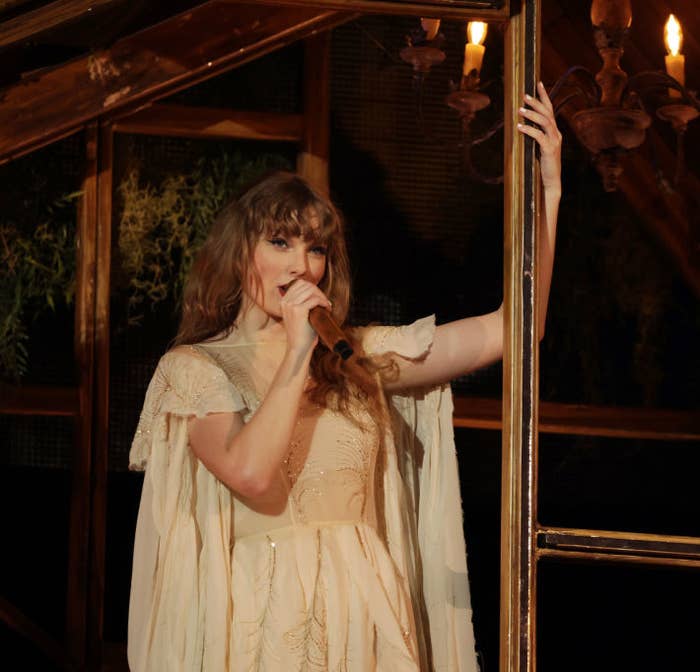 Taylor Swift onstage