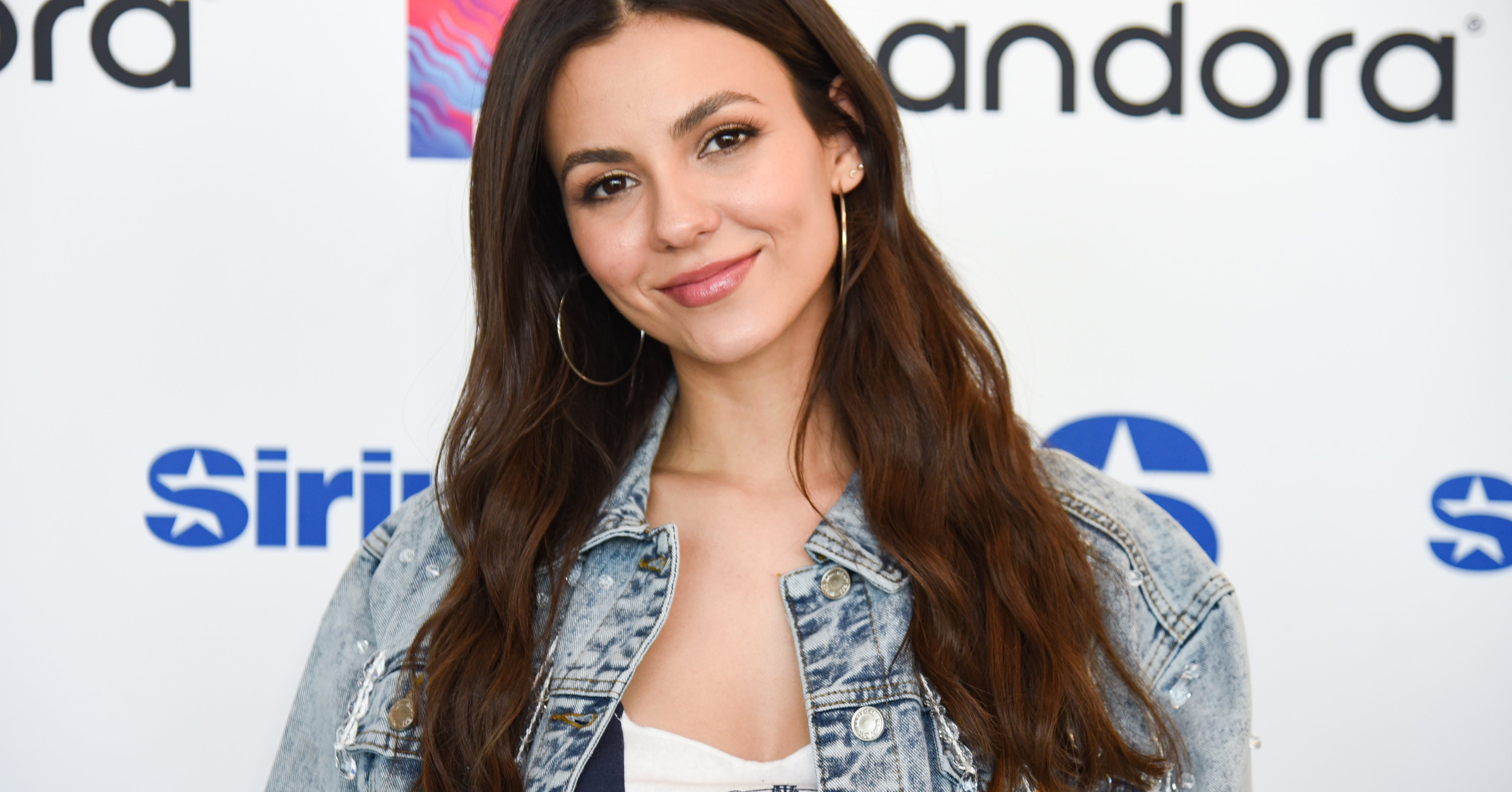 Victoria Justice wasn’t comfortable with her first sex scene