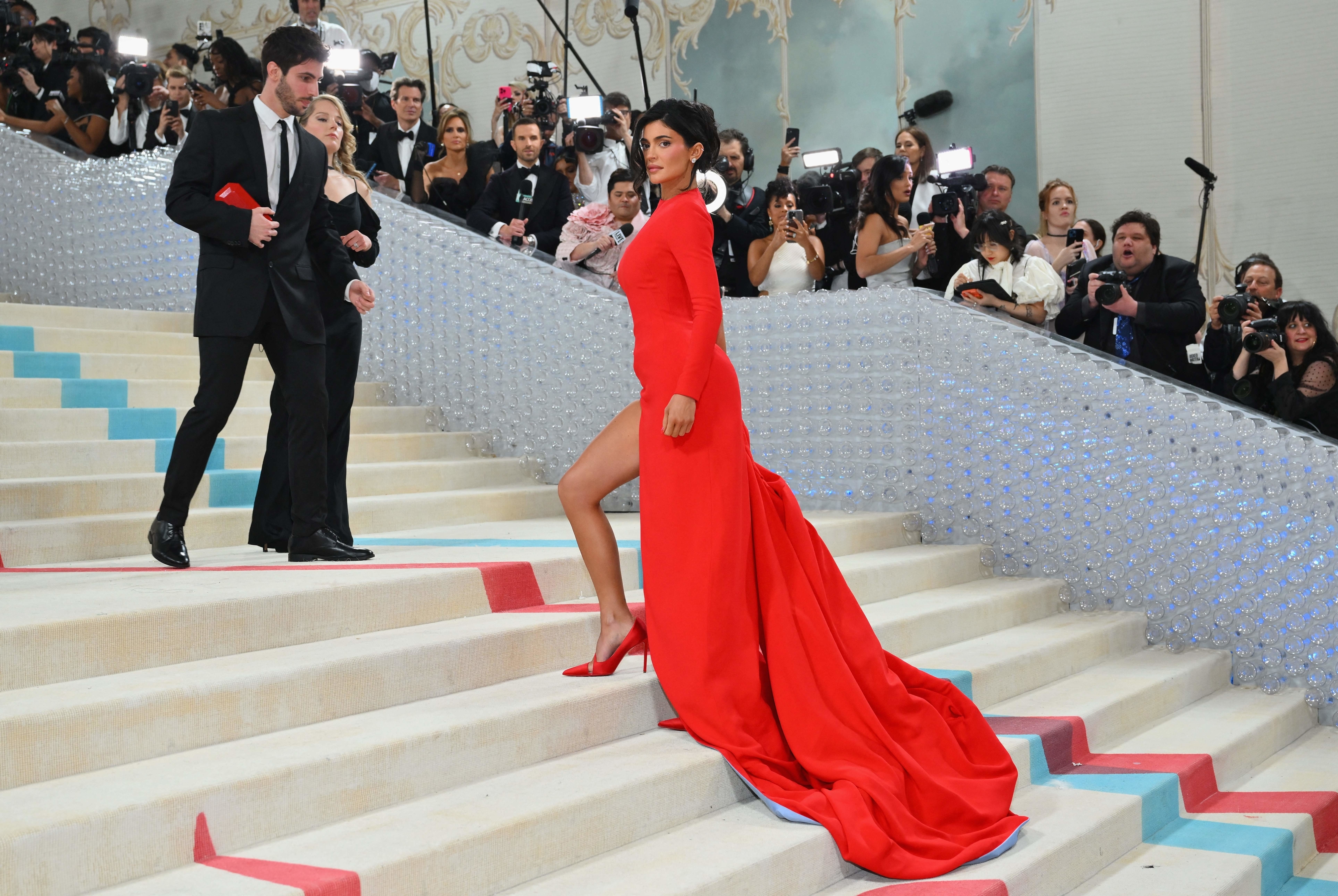 Eugenio and Kylie Jenner on the Met Gala steps