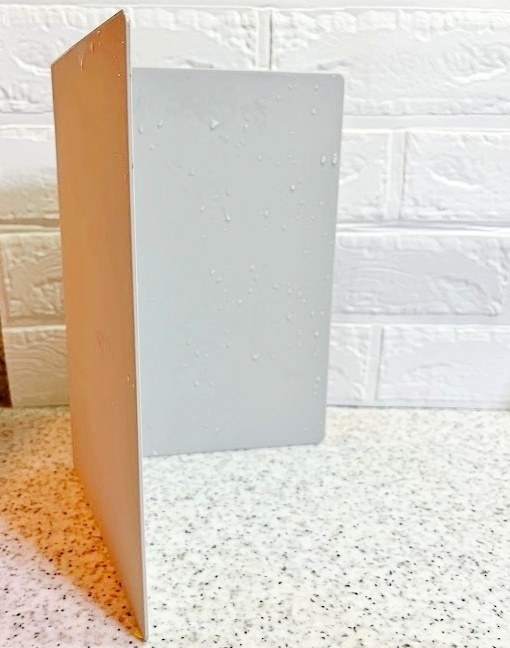 ニトリのおすすめキッチングッズ「立てて乾かせる たためるまな板」