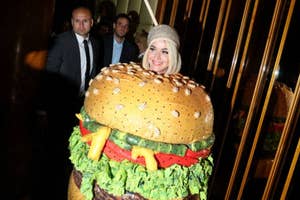 Katy Perry's hamburger costume