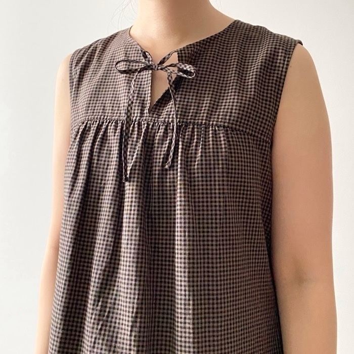 ユニクロのオススメのワンピース「ライトコットンワンピース(ノースリーブ・チェック・丈標準111~122cm)」