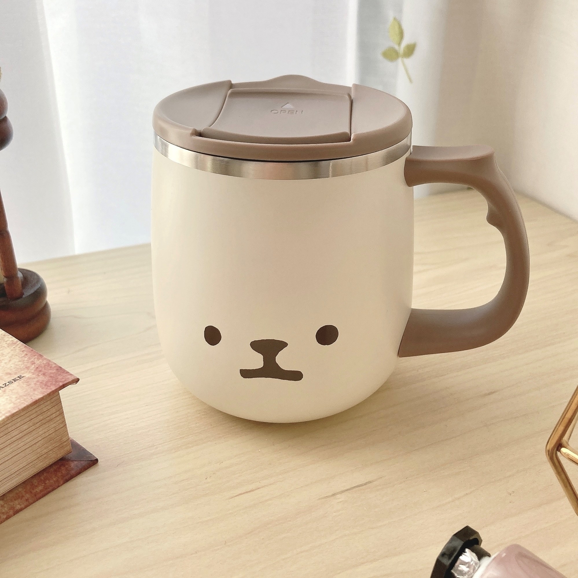 LOFT(ロフト)のおすすめコップ「ムームー ステンレスサーモマグカップ みるくねこ 400ml」