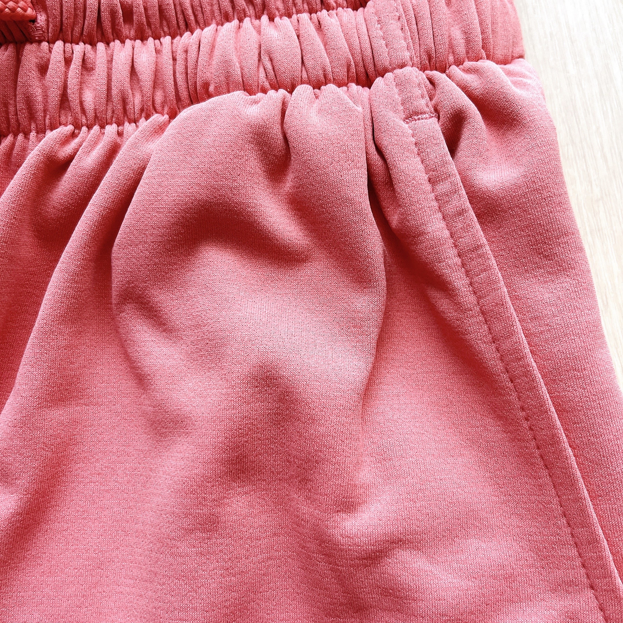 無印良品のオススメのパンツ「婦人 UVカット乾きやすいスウェットパンツ」