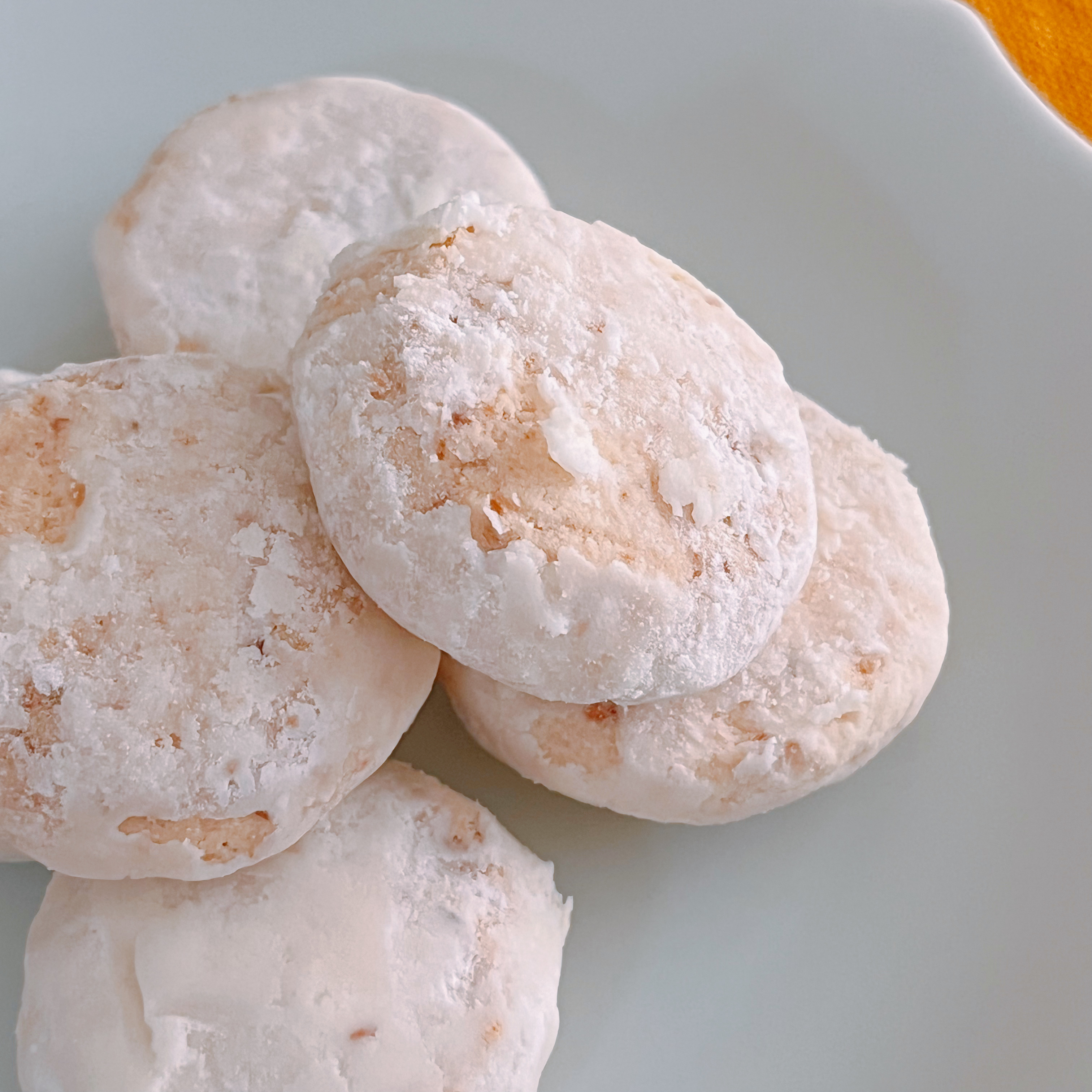 カルディのおすすめスイーツ「ポルボロン ココナッツ」