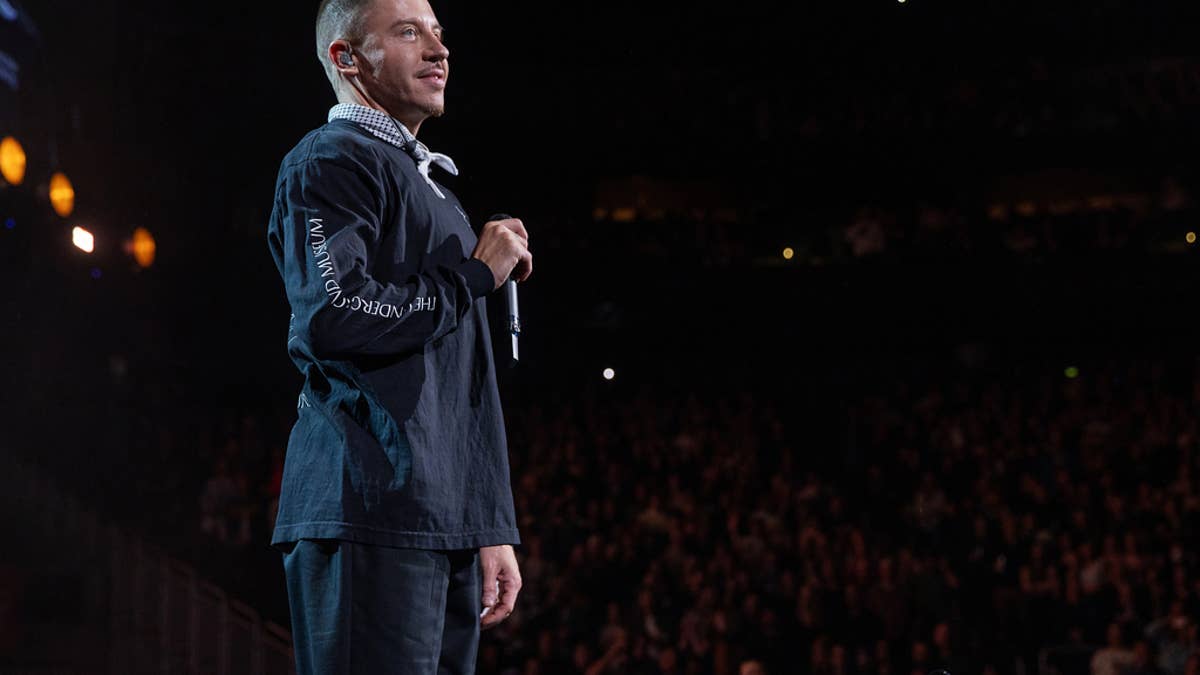 While showing solidarity with Palestine, Macklemore also mentions President Biden and Drake.