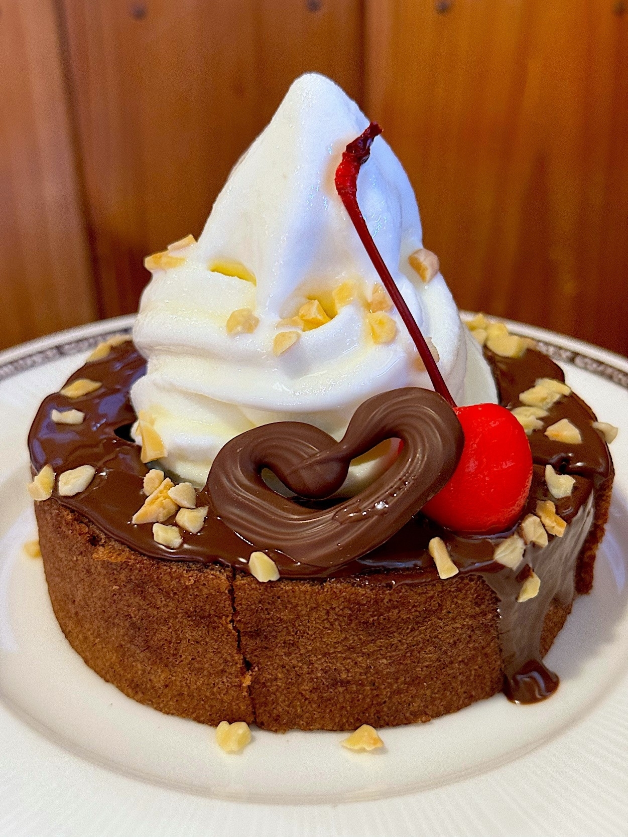 コメダ珈琲店のおすすめスイーツ「クロネージュ ガーナミルク」