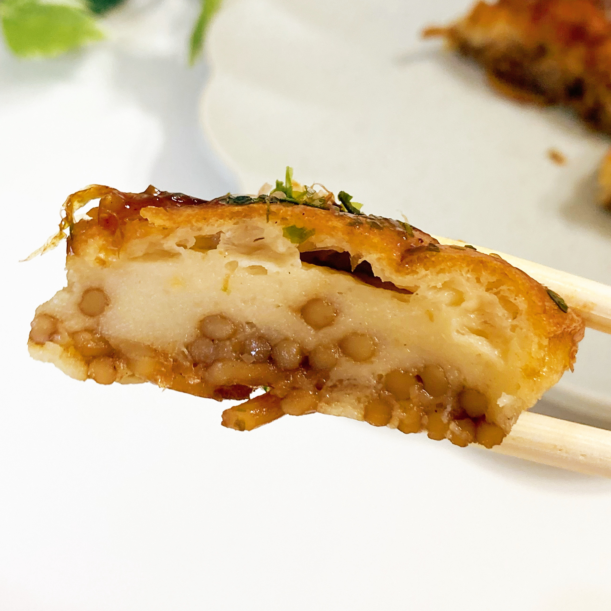 FamilyMart(ファミリーマート)のおすすめパン「もっちり食感のお好み焼きスティック」