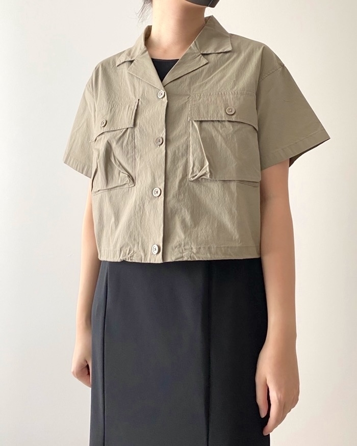 GU(ジーユー)のおすすめトップス「ユーティリティショートシャツ(半袖)」