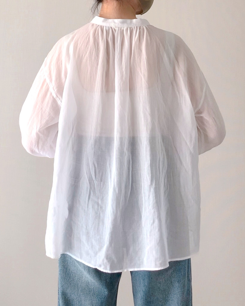 UNIQLO（ユニクロ）のおすすめファッションアイテム「コットンシアーボリュームブラウス（長袖）」