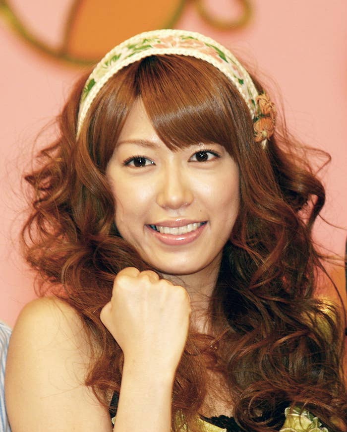 里田まいさん(時事通信)