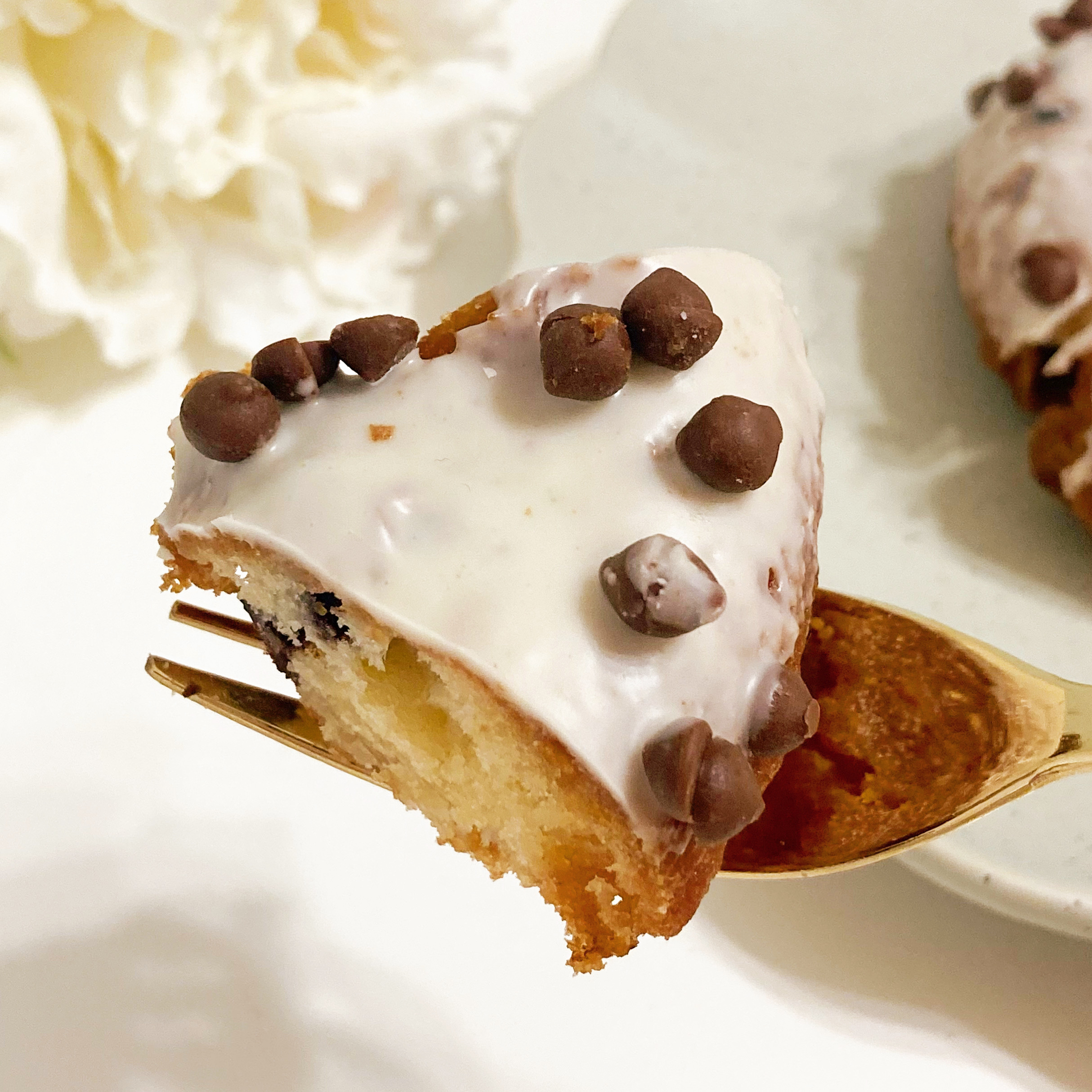 FamilyMart(ファミリーマート)のコラボスイーツ「スヌーピーチョコチップドーナツ」