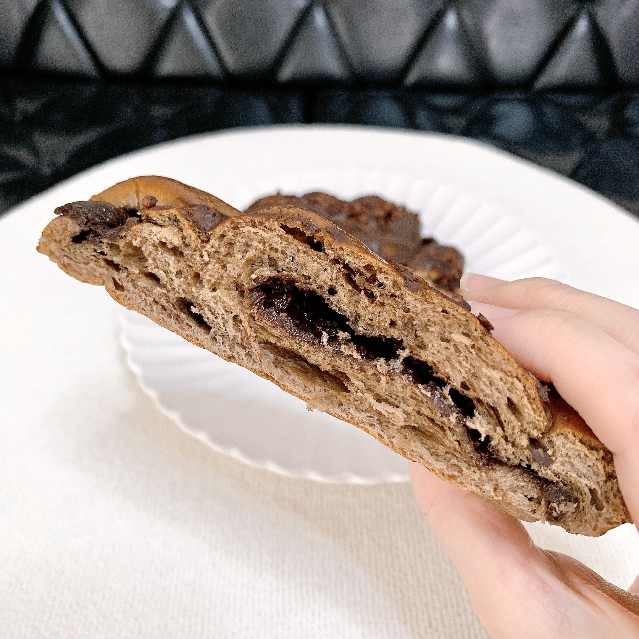 LAWSON（ローソン）のおすすめスイーツ「GODIVA ショコラクリームパン」