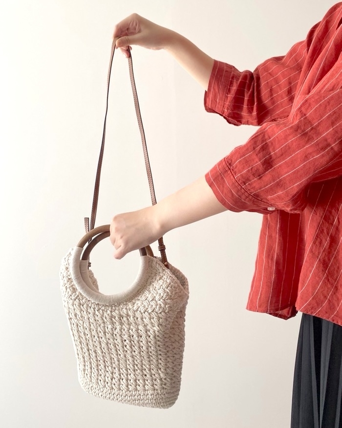 ZARA（ザラ）のおすすめファッションアイテム「マクラメ バケットバッグ」