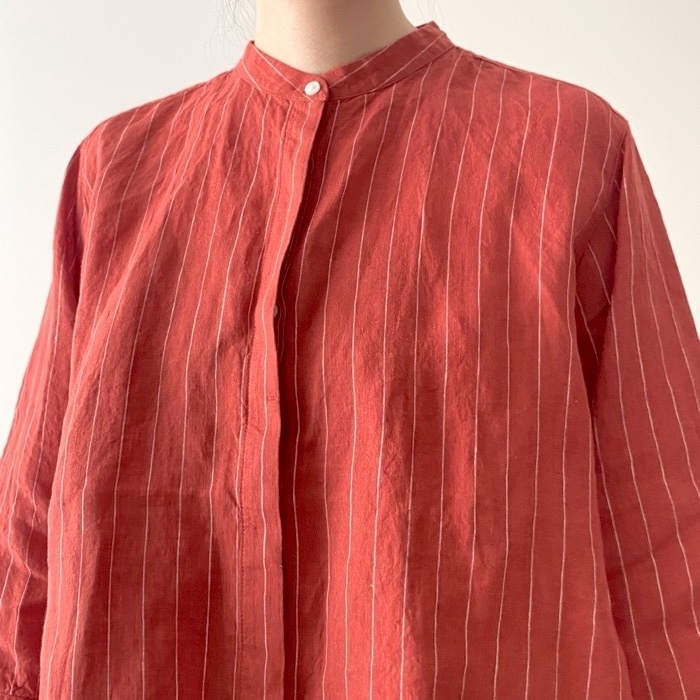 無印良品のおすすめファッションアイテム「婦人 リネン 洗いざらしスタンドカラー七分袖ブラウス」