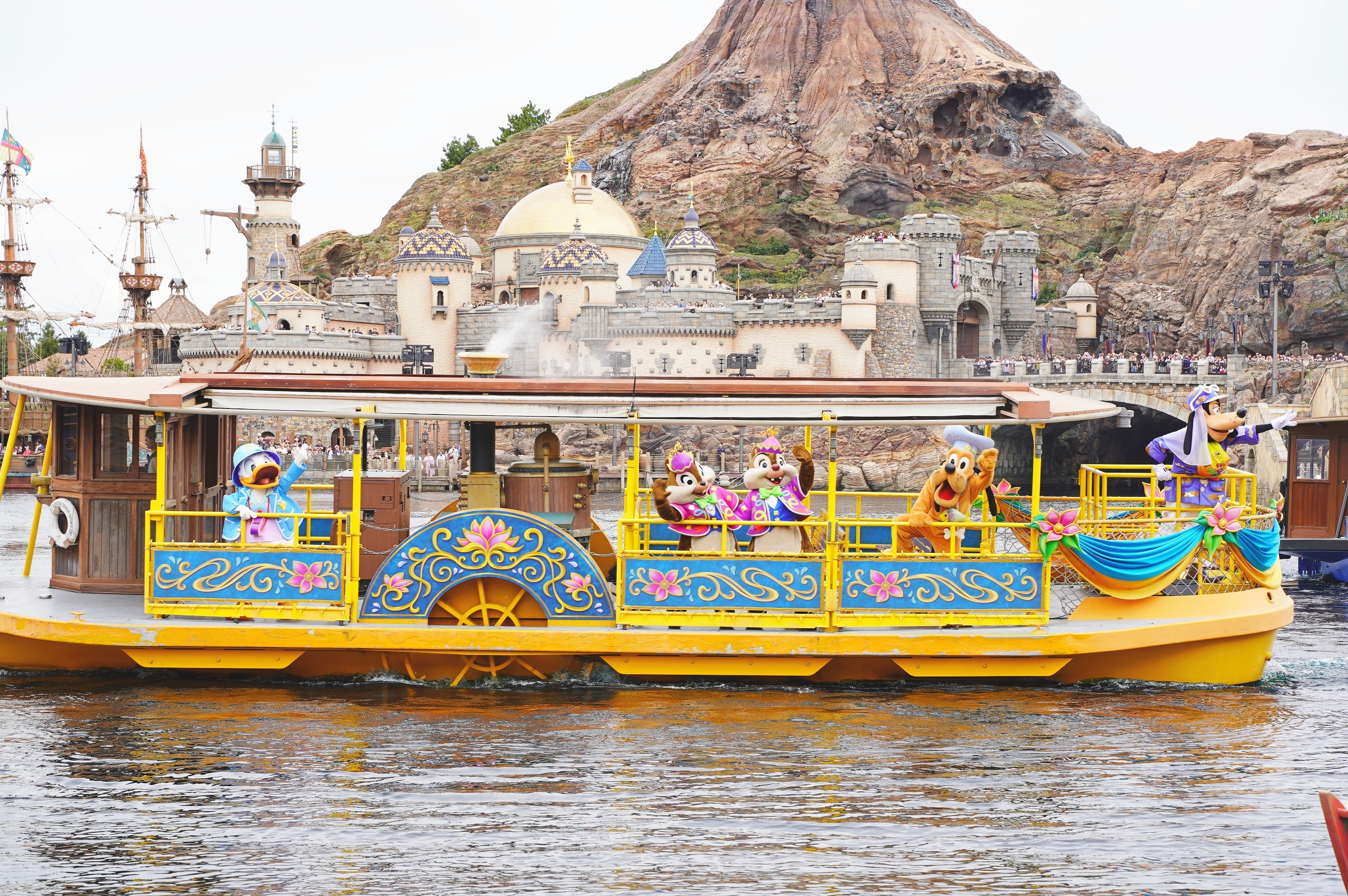 ディズニーシーの期間限定エンターテイメントプログラム「“ファンタジースプリングス”スペシャルグリーティング」