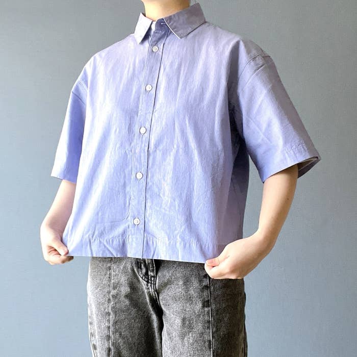 無印良品のオススメのシャツ「婦人 涼感 ブロードレギュラーカラー半袖シャツ」