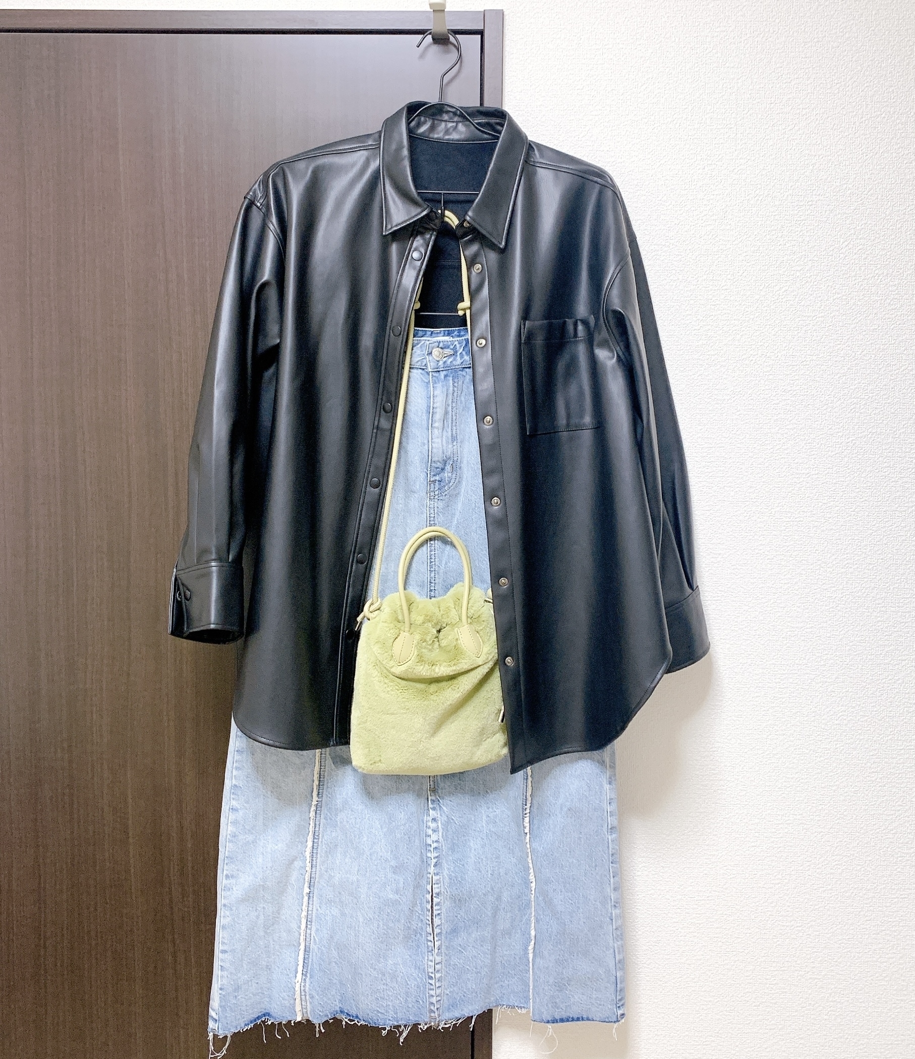 DAISO(ダイソー)の便利アイテム「コーディネートハンガー」