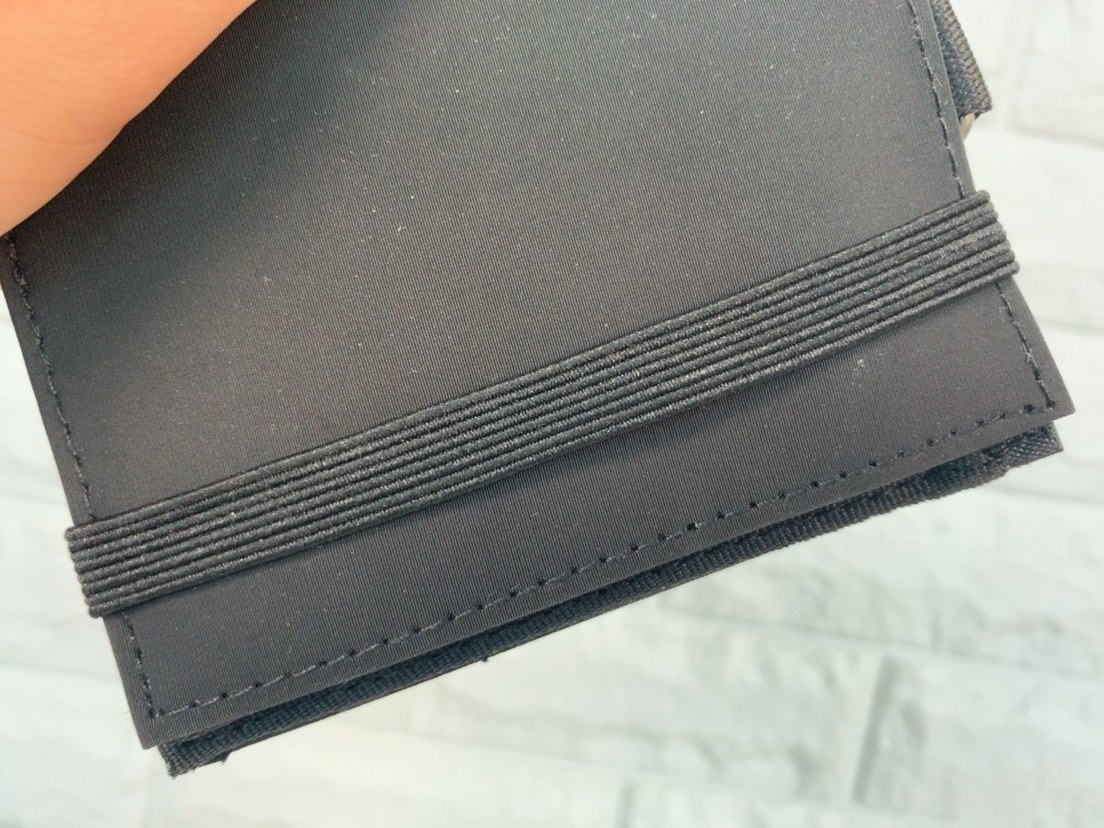 無印良品のおすすめ便利グッズ「ポリエステル トラベル用ウォレット」