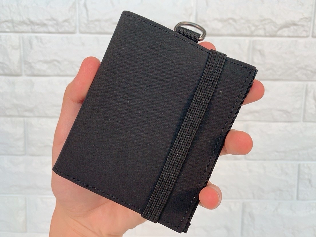 無印良品のおすすめ便利グッズ「ポリエステル トラベル用ウォレット」