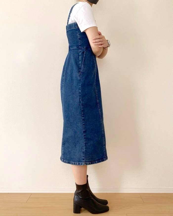 GU(ジーユー)のおすすめファッションアイテム「デニムフロントジップワンピース」