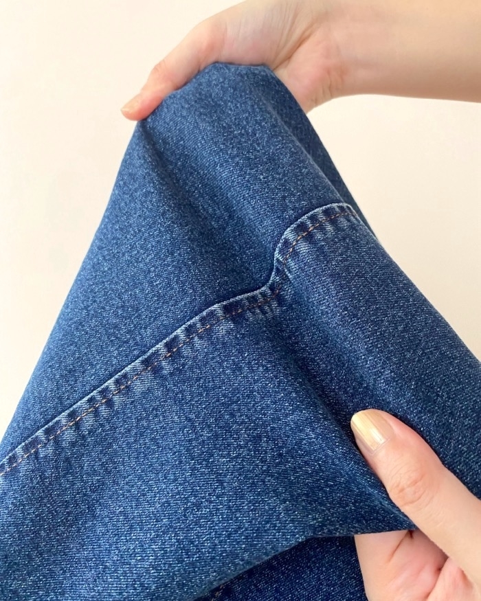 GU(ジーユー)のおすすめファッションアイテム「デニムフロントジップワンピース」