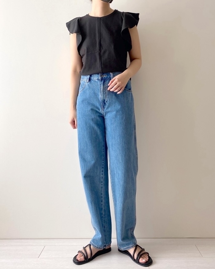 UNIQLO(ユニクロ)のおすすめTシャツ「クルーネックT」「ラッフルスリーブT」「PEACE FOR ALL グラフィックTシャツ(半袖・レギュラーフィット)ムーミン」