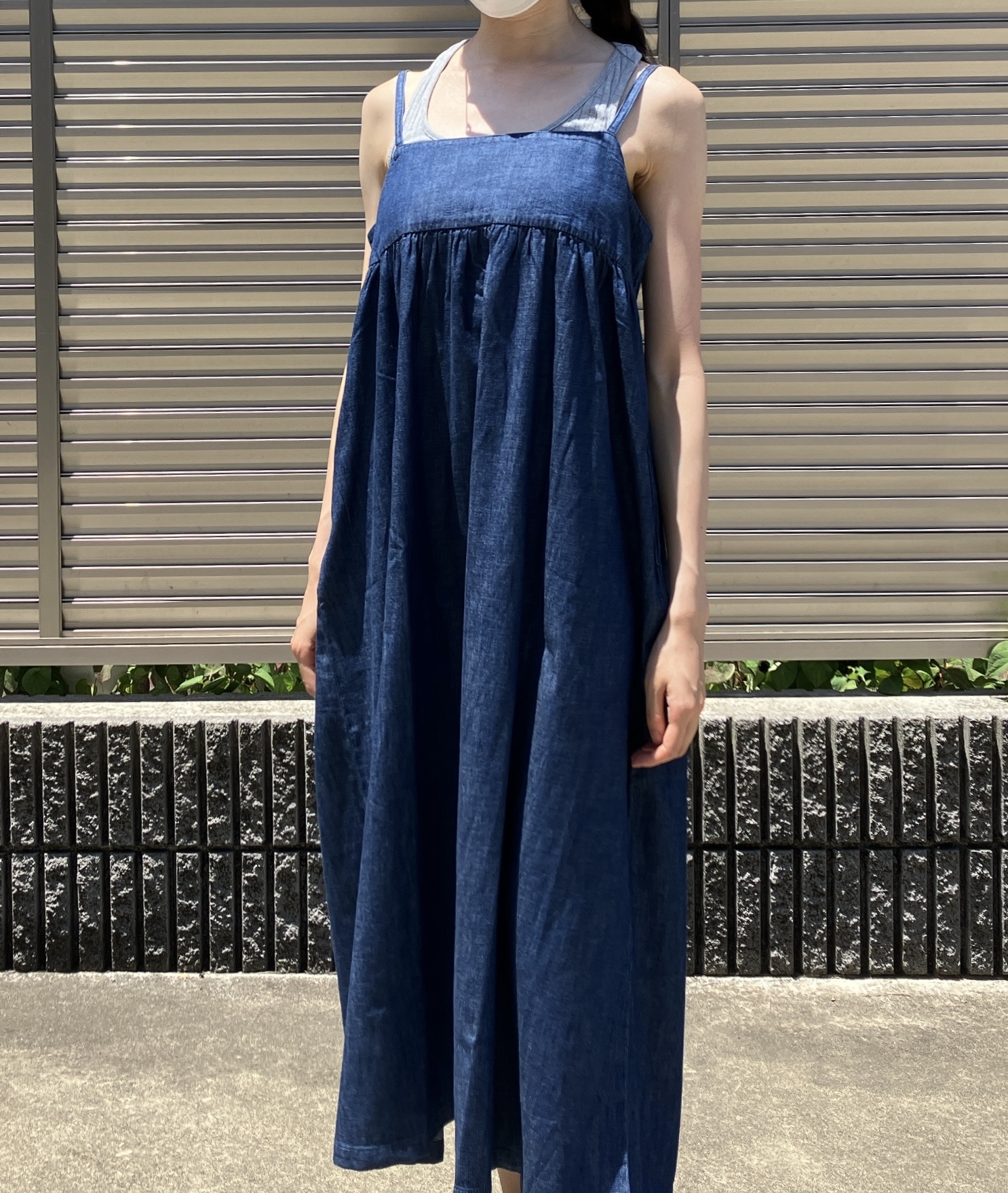 Honeys（ハニーズ）のおすすめワンピース「デニムキャミワンピース」