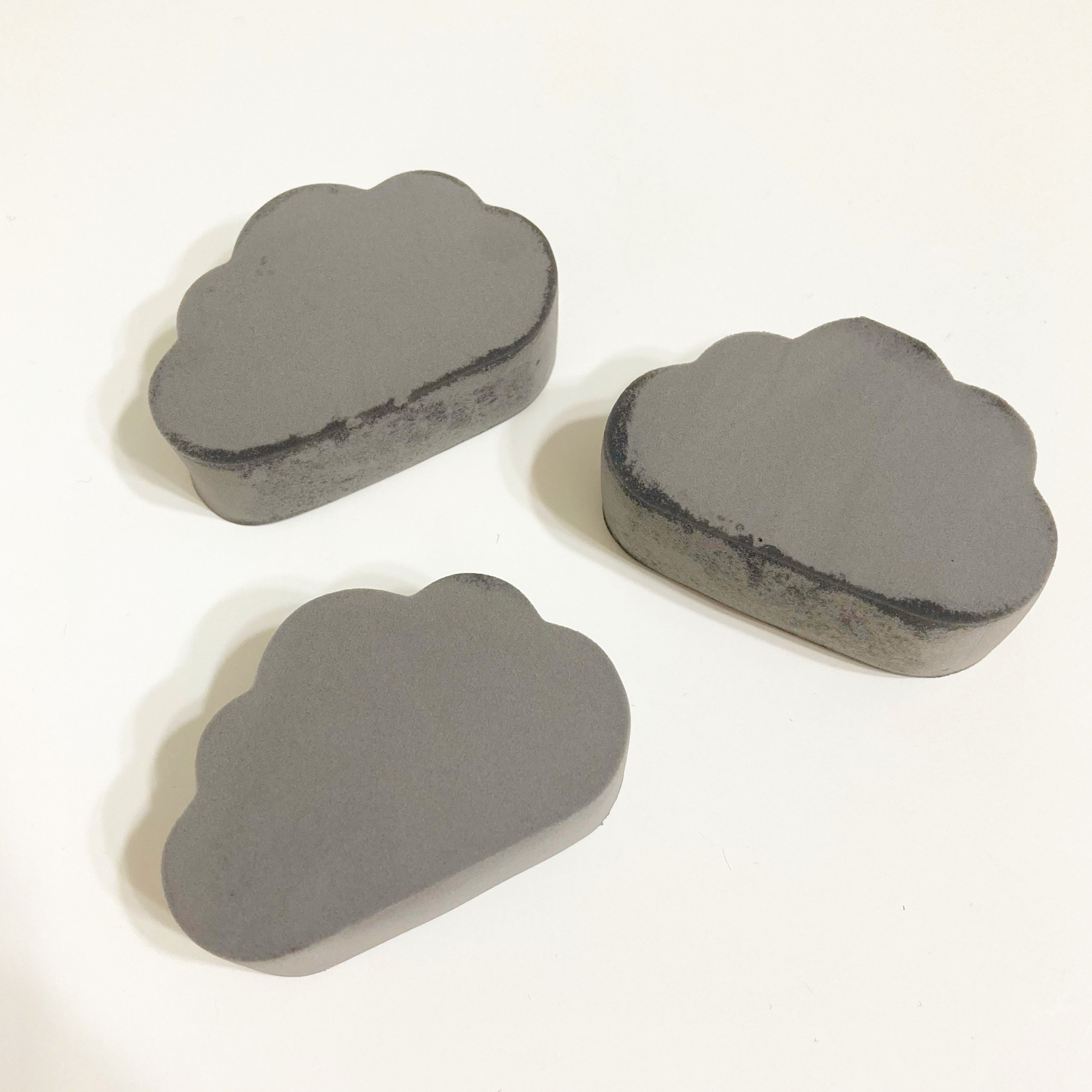 CanDo(キャンドゥ)のお掃除アイテム「PVA吸水スポンジくも ミニ3P」