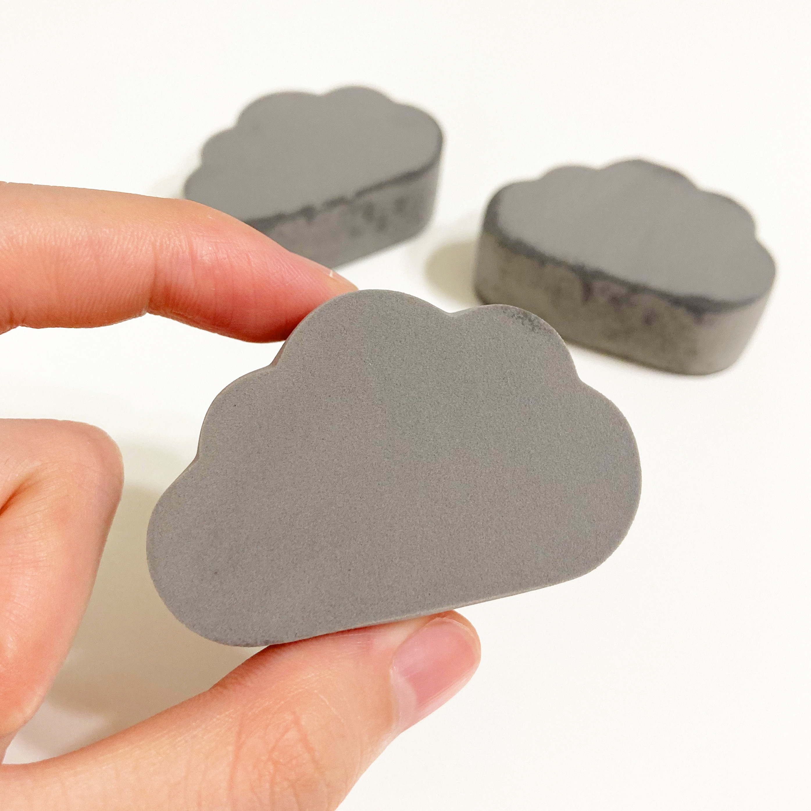 CanDo(キャンドゥ)のお掃除アイテム「PVA吸水スポンジくも ミニ3P」