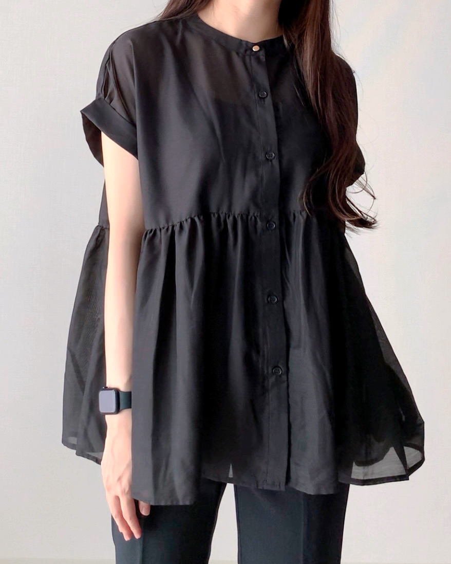 しまむらのおすすめファッションアイテム「HKぺプラムシアーBL」