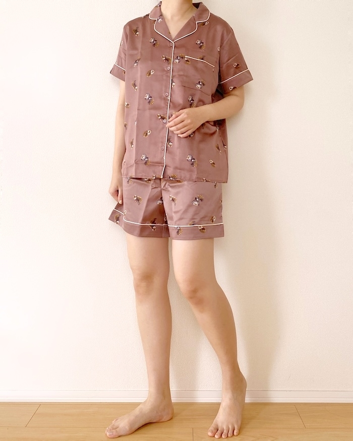 GU（ジーユー）のおすすめファッションアイテム「サテンパジャマ（半袖＆ショートパンツ）（レッサーパンダ）」