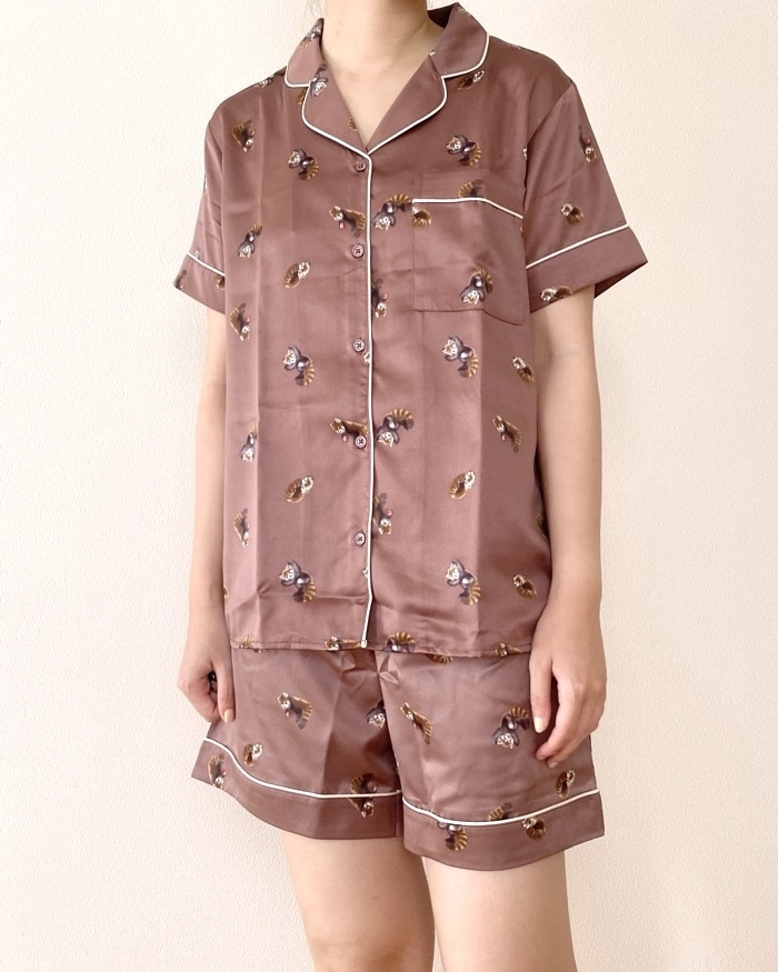 GU（ジーユー）のおすすめファッションアイテム「サテンパジャマ（半袖＆ショートパンツ）（レッサーパンダ）」