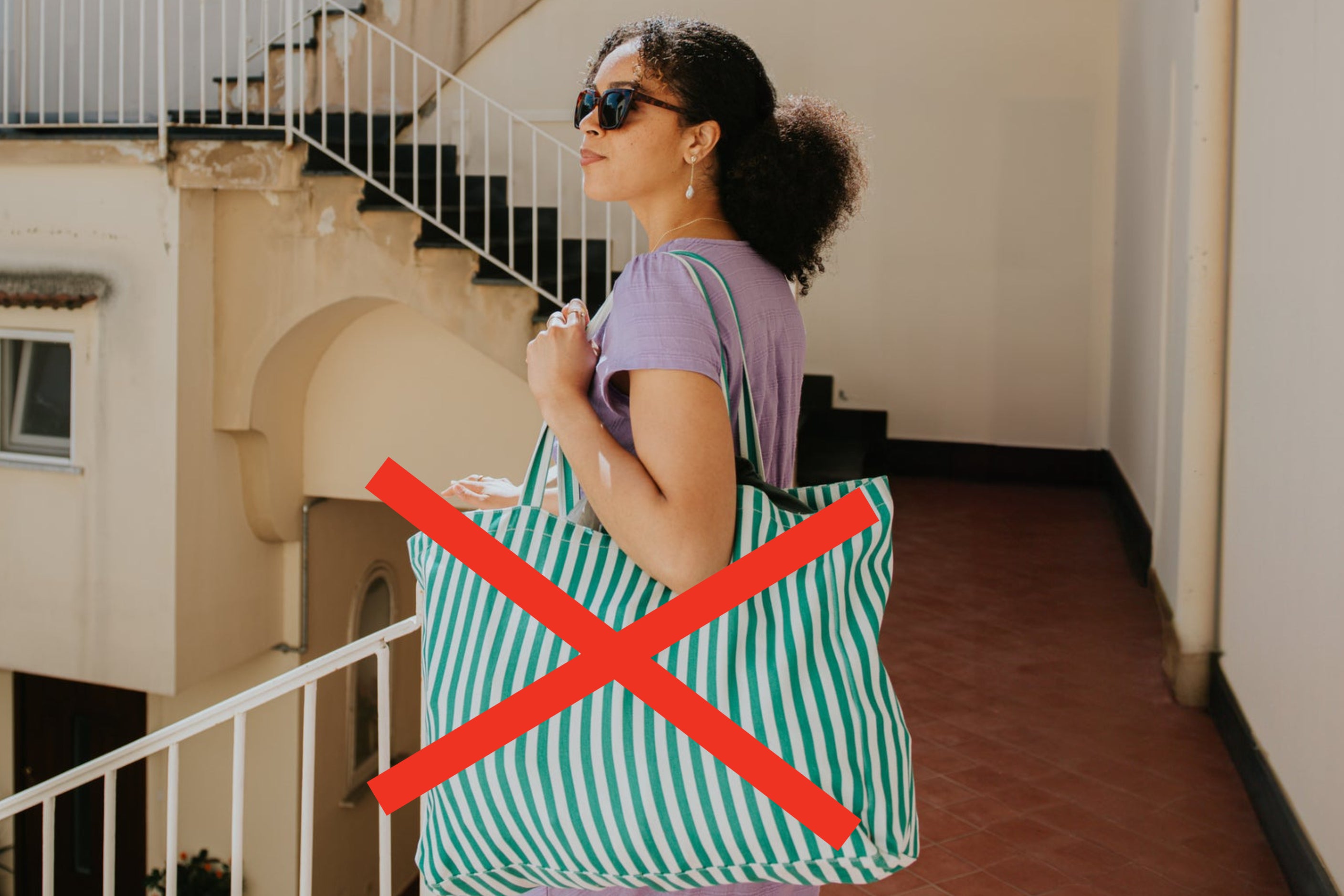 Spine Doctors Say This Is The 1 Type Of Bag They Would Never, Ever Carry