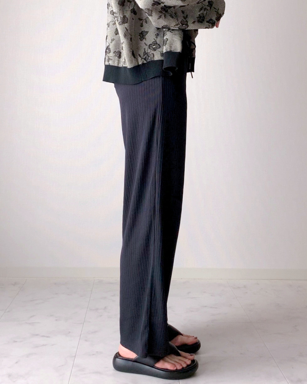 gu（ジーユー）のおすすめコーデ「リブプルオンパンツ（丈標準68.0～72.0cm）（セットアップ可能）」が大人気