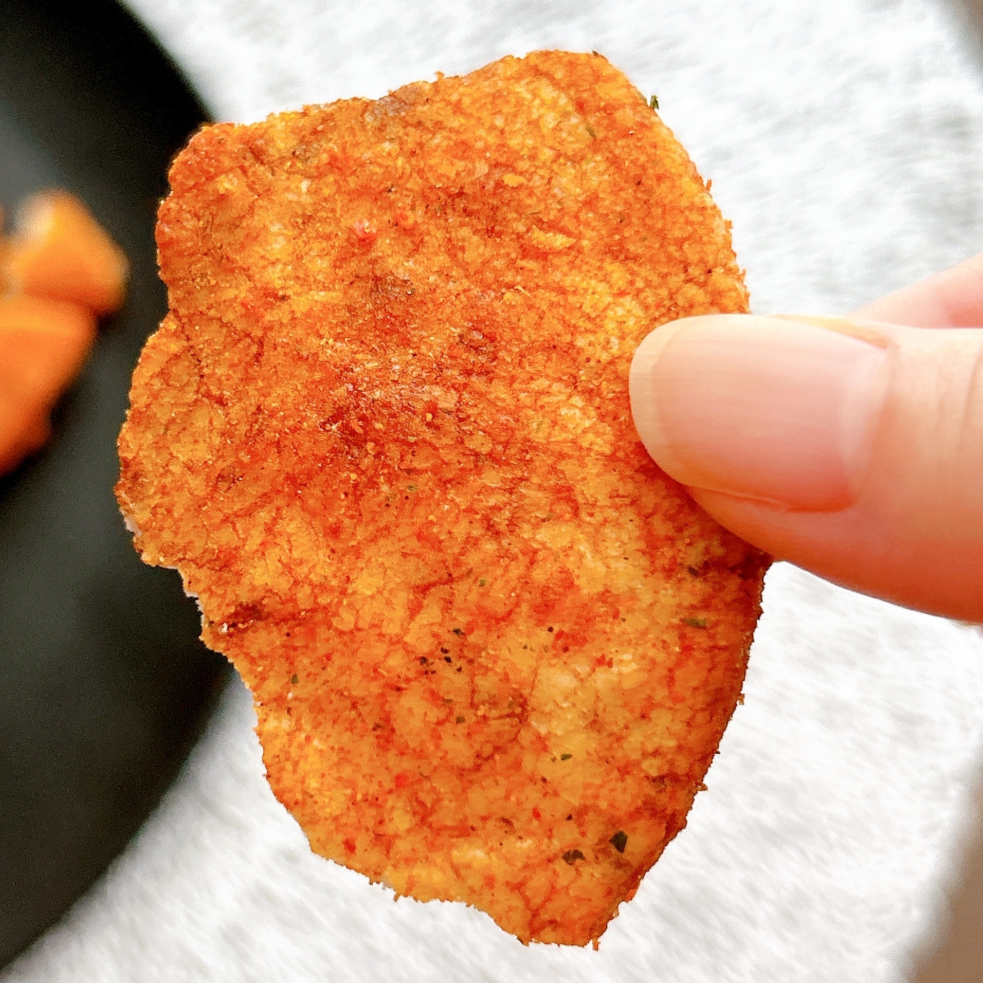 FamilyMart(ファミリーマート)のおすすめお菓子「香りと辛味が引き立つ手割り七味せん」