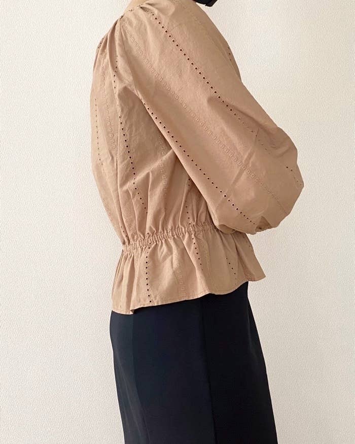 UNIQLO(ユニクロ)のおすすめファッションアイテム「エンブロイダリーブラウス(7分袖)」