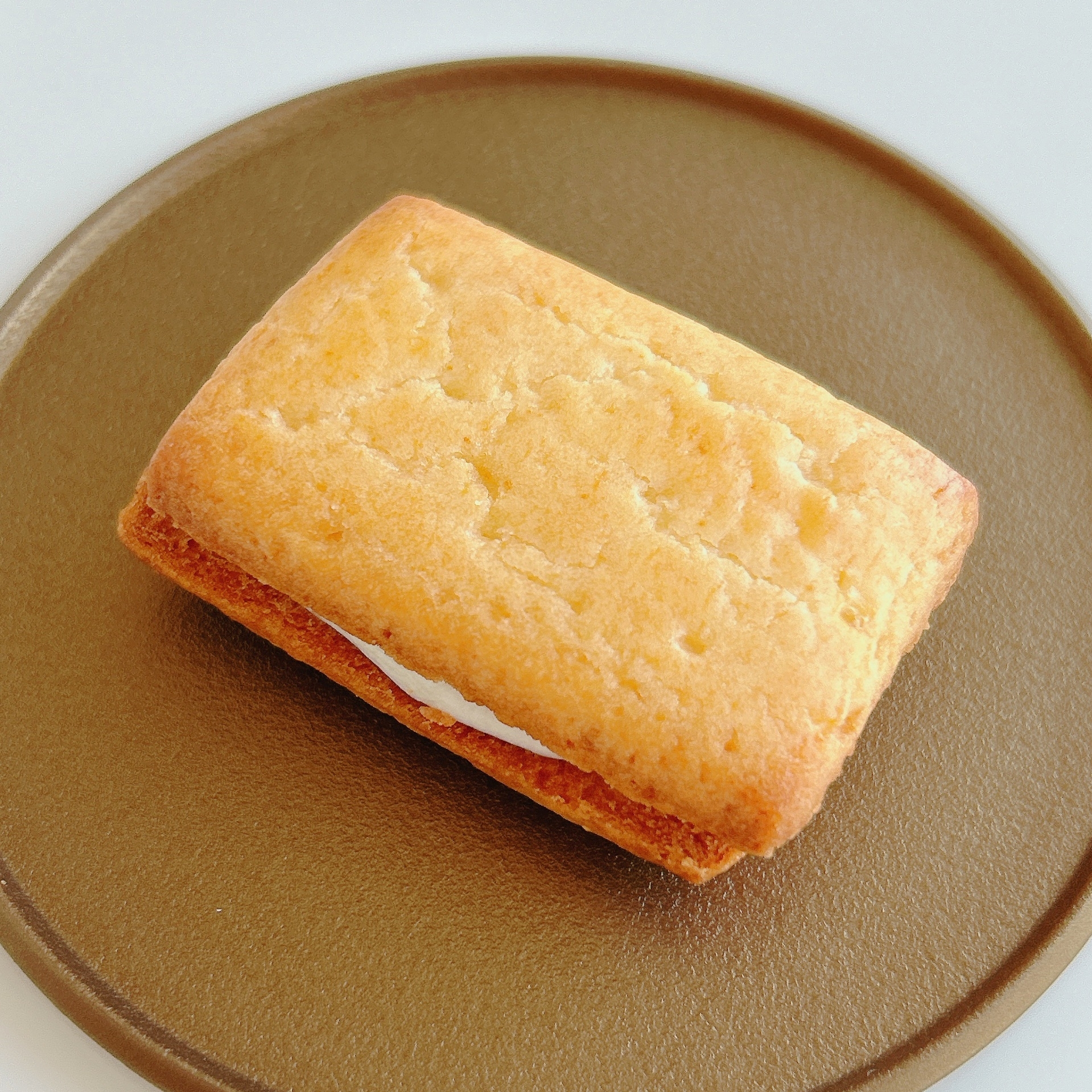 FamilyMart（ファミリーマート）のおすすめスイーツ「洋酒香るガトーレーズン」