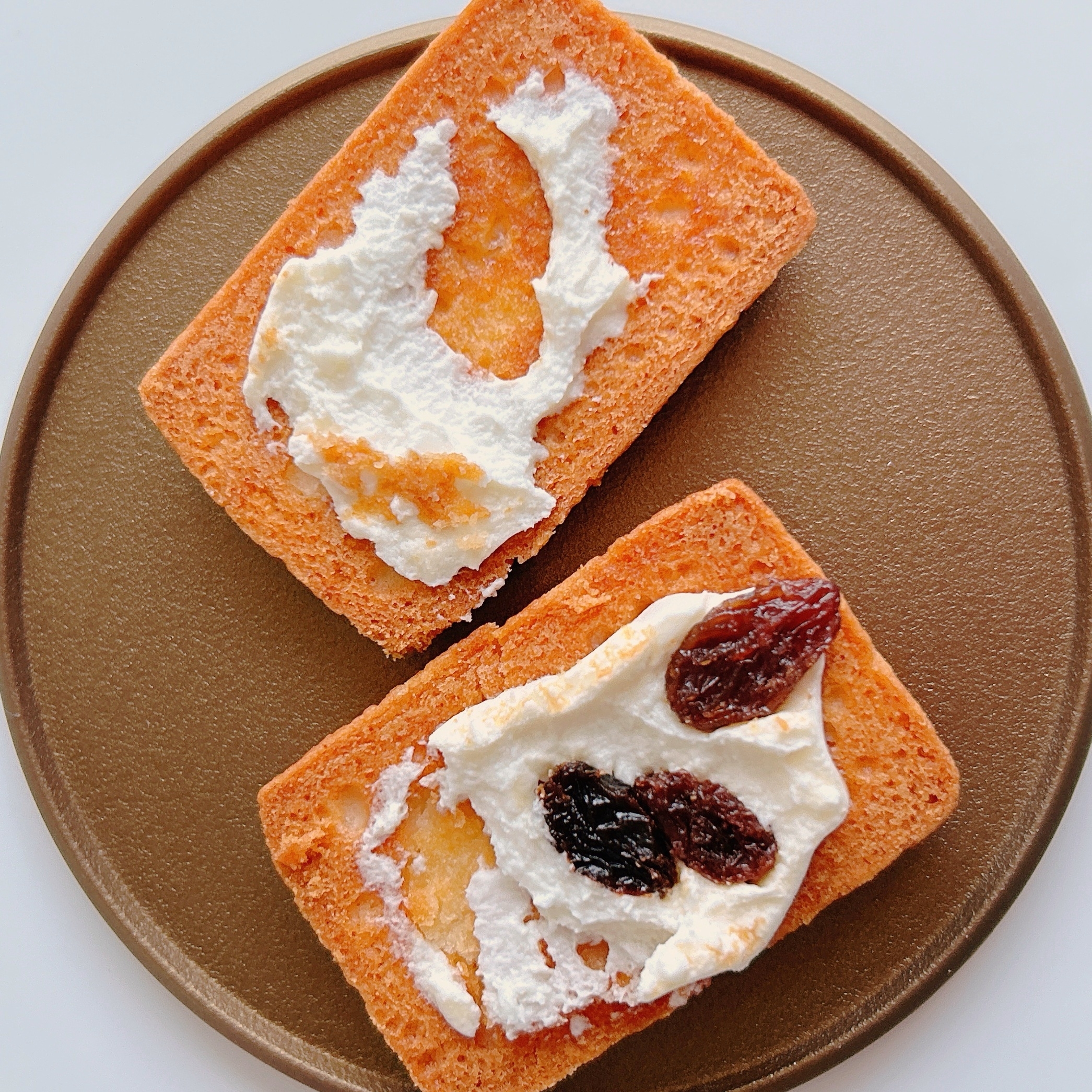 FamilyMart（ファミリーマート）のおすすめスイーツ「洋酒香るガトーレーズン」