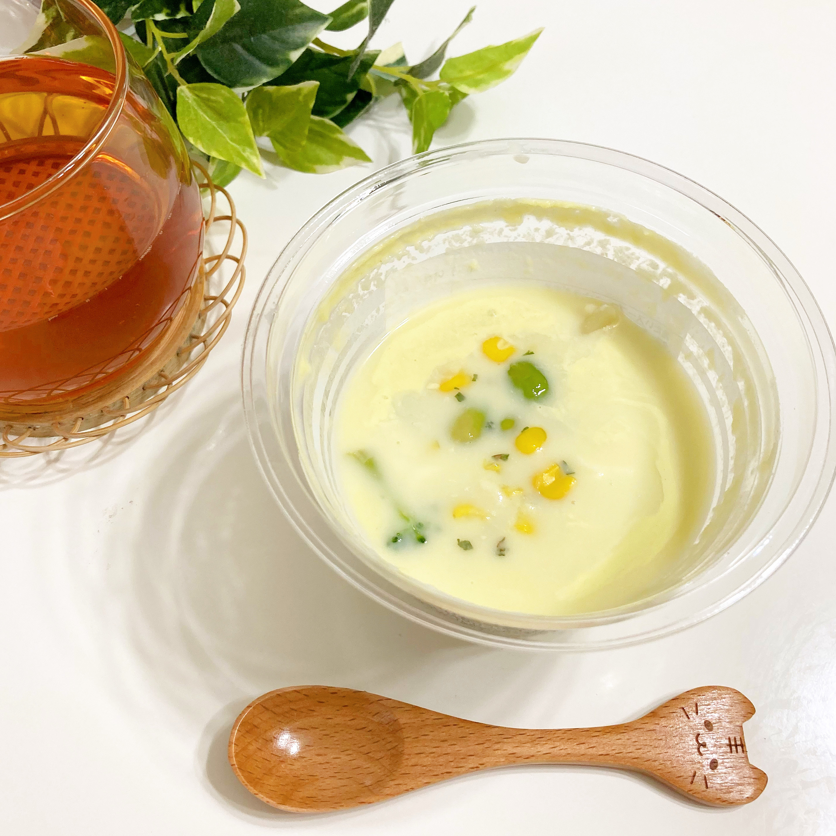 FamilyMart(ファミリーマート)のおすすめ商品「冷たいスープ コーンとえだまめ」