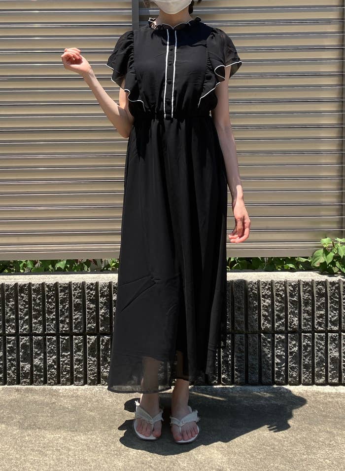 Honeys(ハニーズ)のおすすめワンピース「配色フリルワンピース」