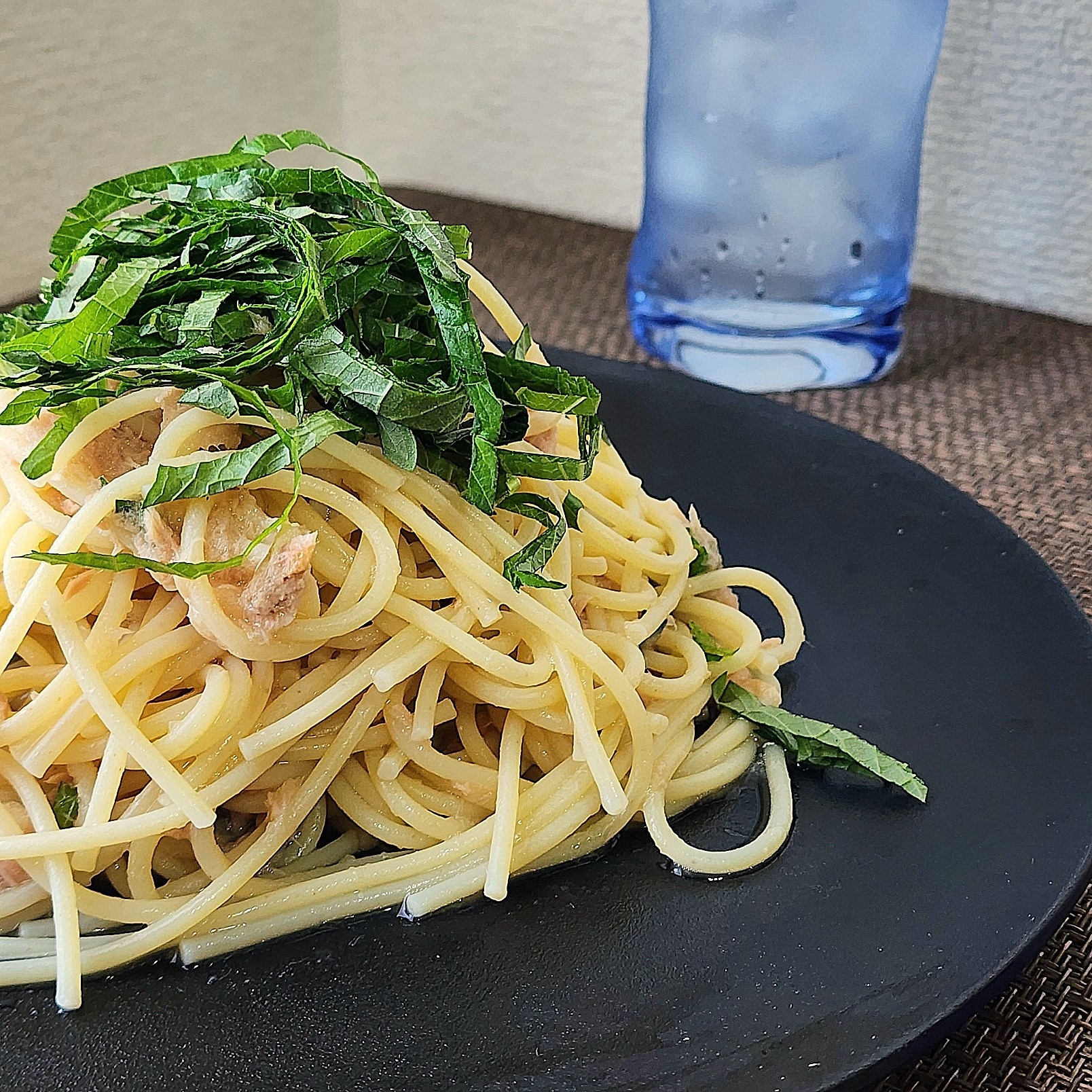 カルディで話題の《レモンめんつゆ》を実食レビュー！アレンジ次第でめっちゃ万能でした。「ハマる人はすっげーハマる」「買いだめしてる」